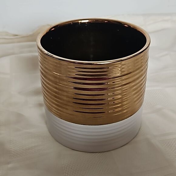 Ceramic Vase Rose Gold/ White 7×7 - Picture 12 of 16